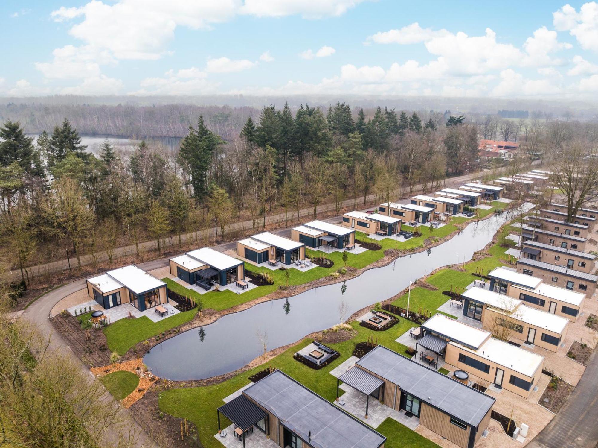 Veluwepark De Bosgraaf | Comfort Met Hottub Lieren ภายนอก รูปภาพ