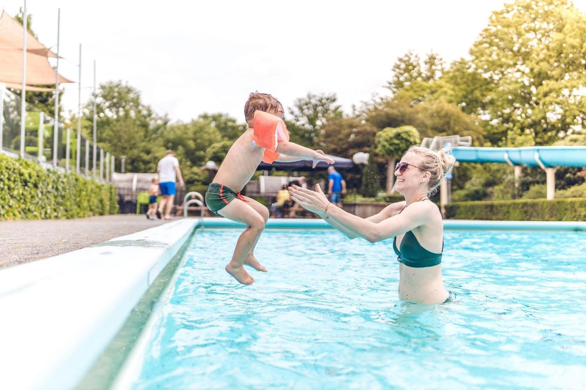 Veluwepark De Bosgraaf | Comfort Met Hottub Lieren ห้อง รูปภาพ